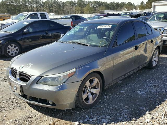 WBANE53596CK87113 - 2006 BMW 525 I GRAY photo 2