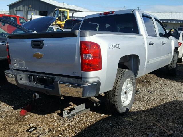 1GCPKSE71CF142109 - 2012 CHEVROLET SILVERADO SILVER photo 4