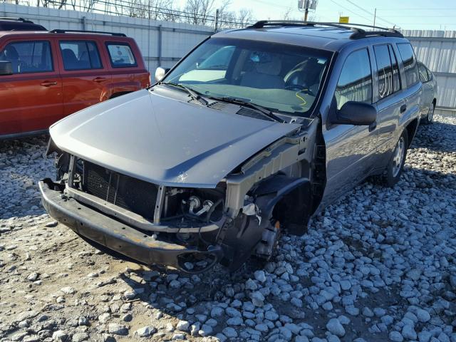 1GNDT13SX82247075 - 2008 CHEVROLET TRAILBLAZE SILVER photo 2