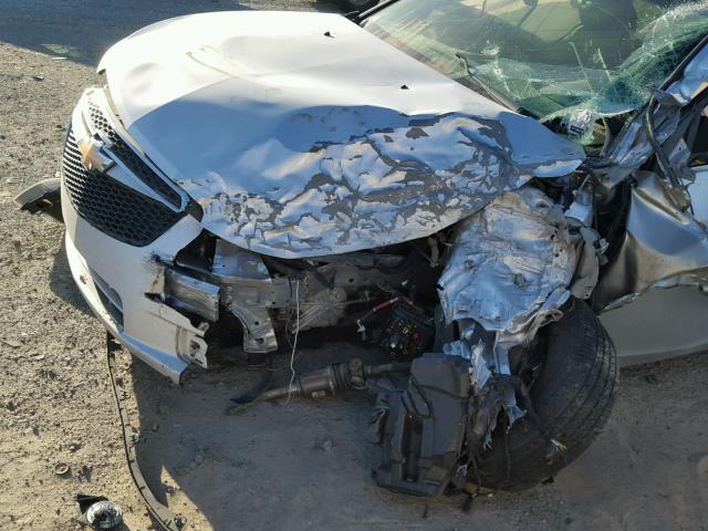 1G1PC5SH0C7304438 - 2012 CHEVROLET CRUZE LS SILVER photo 9