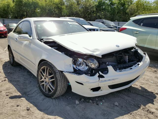 WDBTJ56J88F238452 - 2008 MERCEDES-BENZ CLK 350 WHITE photo 1