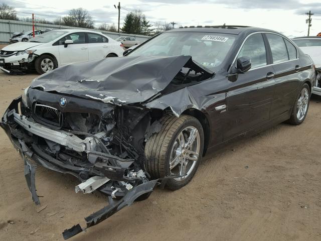 WBAFU7C51BC780720 - 2011 BMW 535 XI 黑色 照片 2