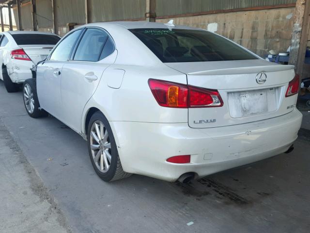 JTHBK262395103189 - 2009 LEXUS IS 250 WHITE photo 3