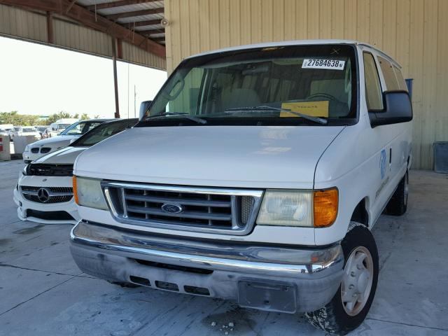 1FBNE31L46HA16394 - 2006 FORD ECONOLINE WHITE photo 2