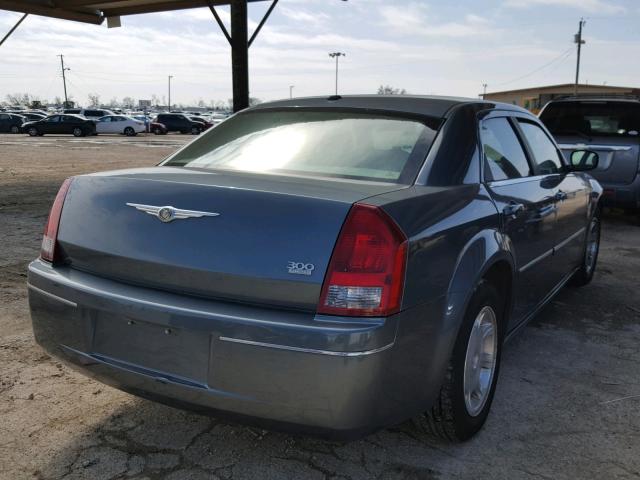 2C3KA53G06H269989 - 2006 CHRYSLER 300 TOURIN BLUE photo 4