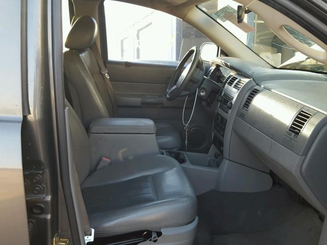 1D4HD58N14F152783 - 2004 DODGE DURANGO LI GRAY photo 5