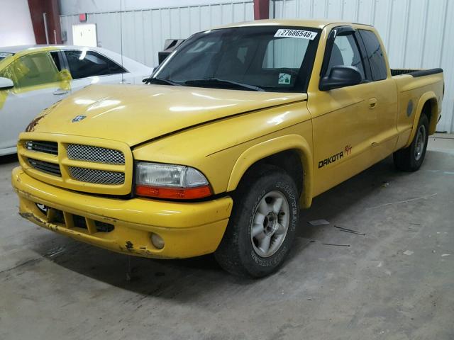 1B7GL22Z3XS126980 - 1999 DODGE DAKOTA YELLOW photo 2