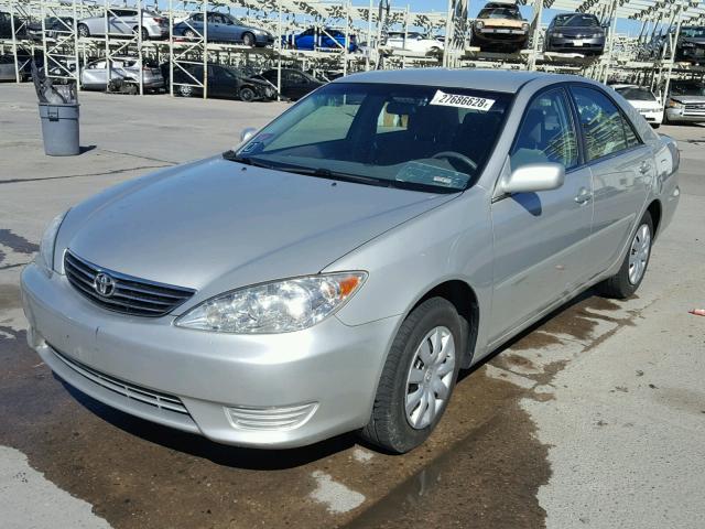 4T1BE30K16U132436 - 2006 TOYOTA CAMRY LE SILVER photo 2