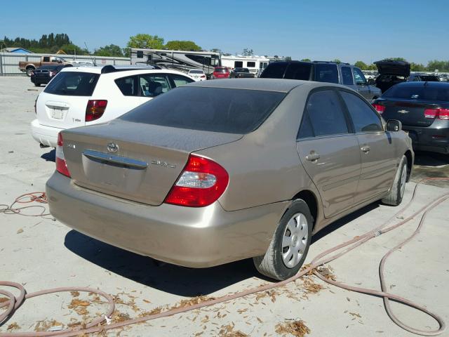 4T1BE32K23U661080 - 2003 TOYOTA CAMRY LE GOLD photo 4