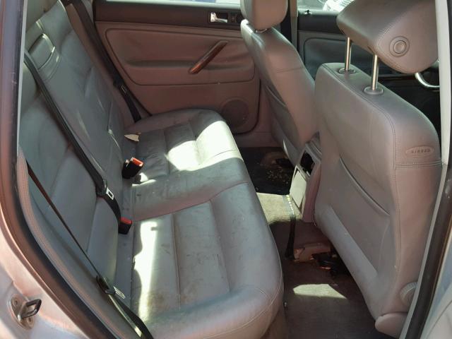 WVWRH63B54P090002 - 2004 VOLKSWAGEN PASSAT GLX 银色 照片 6