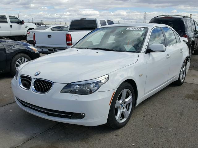 WBANV93588CZ62640 - 2008 BMW 535 XI WHITE photo 2