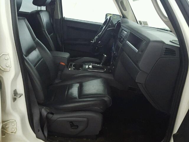 1J8HG48N48C220296 - 2008 JEEP COMMANDER WHITE photo 5