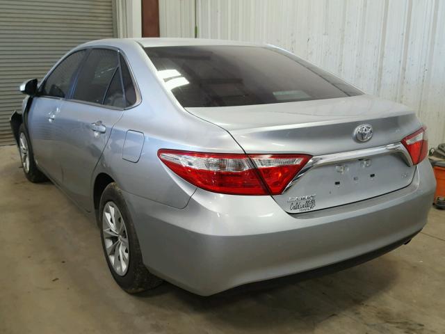 4T1BF1FK4HU754976 - 2017 TOYOTA CAMRY LE SILVER photo 3