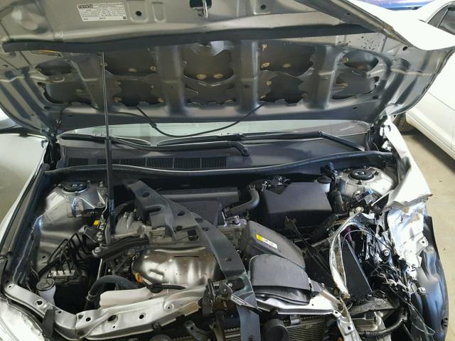 4T1BF1FK4HU754976 - 2017 TOYOTA CAMRY LE SILVER photo 7