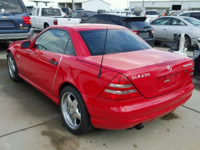 WDBKK47F7XF142971 - 1999 MERCEDES-BENZ SLK 230 KO RED photo 3