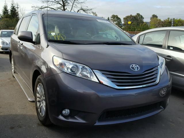 5TDYK3DC1DS390869 - 2013 TOYOTA SIENNA XLE GRAY photo 1