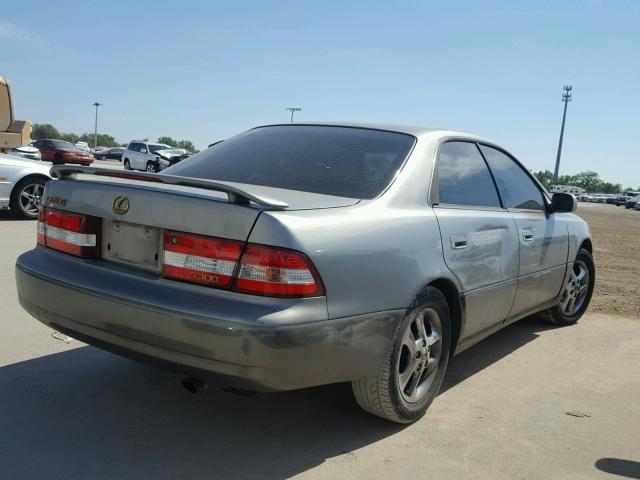 JT8BF28GX15109735 - 2001 LEXUS ES 300 SILVER photo 4