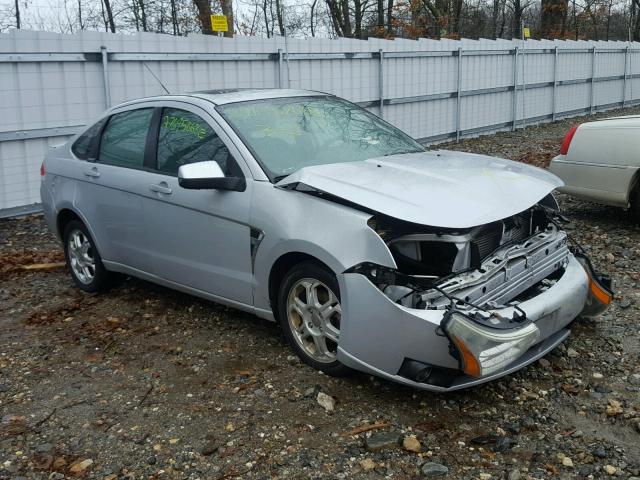 1FAHP35N68W195461 - 2008 FORD FOCUS SE SILVER photo 1