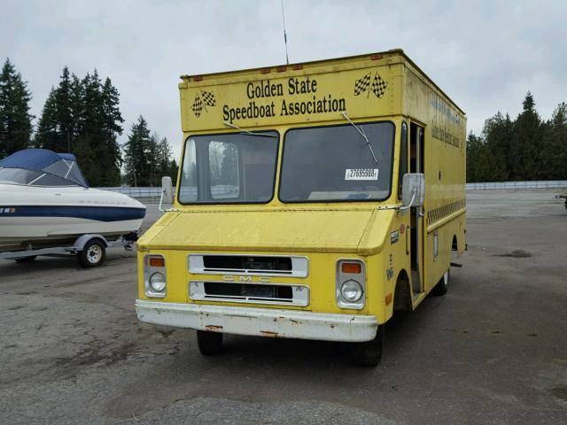 1GTJP32J0D3500624 - 1983 GMC VALUE VAN YELLOW photo 2