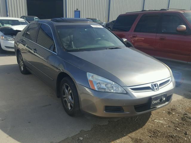 1HGCM56727A001319 - 2007 HONDA ACCORD EX BROWN photo 1