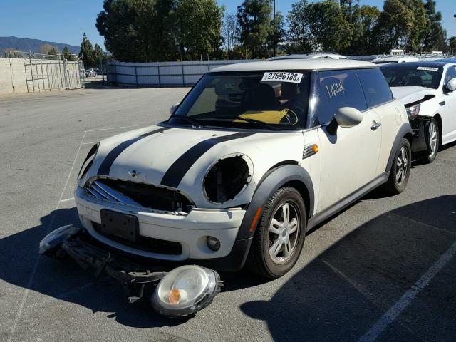 WMWMF33539TT68741 - 2009 MINI COOPER WHITE photo 2