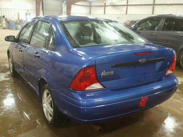 1FAFP34323W180424 - 2003 FORD FOCUS SE C BLUE photo 3