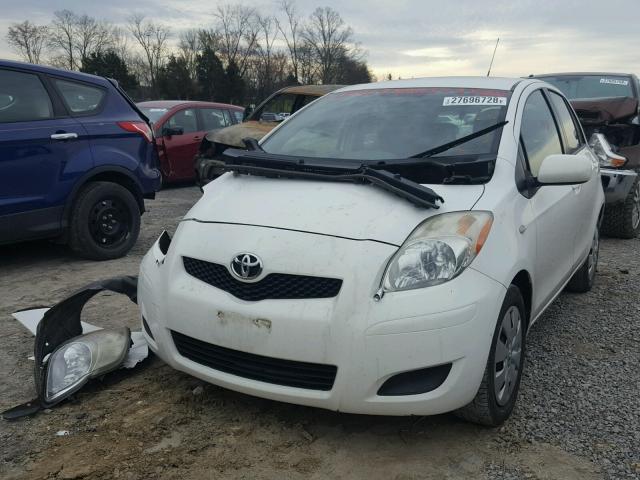 JTDKT903895238791 - 2009 TOYOTA YARIS WHITE photo 2