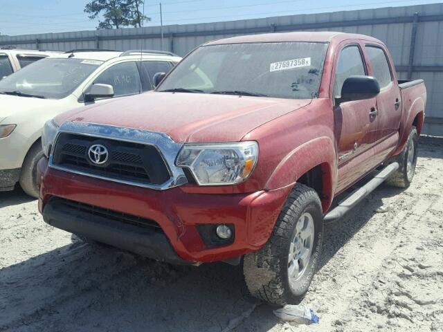 3TMLU4EN2CM086555 - 2012 TOYOTA TACOMA DOU RED photo 2