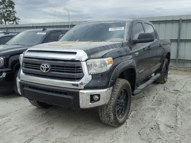 5TFDW5F14FX485417 - 2015 TOYOTA TUNDRA CRE BLACK photo 2