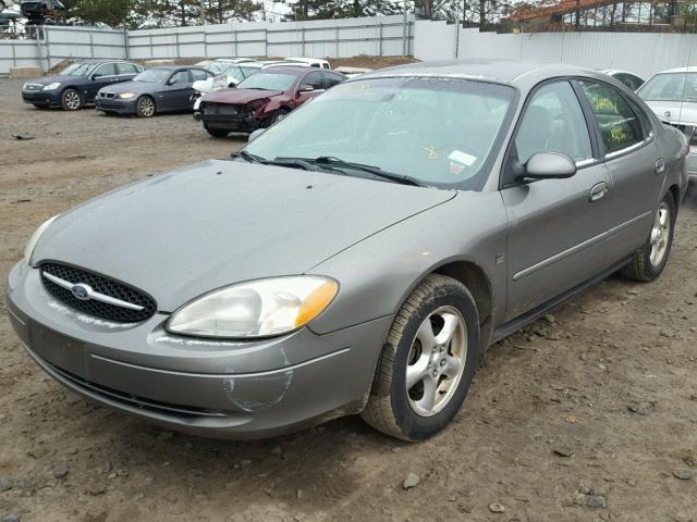 1FAFP55S82G281347 - 2002 FORD TAURUS SES SILVER photo 2