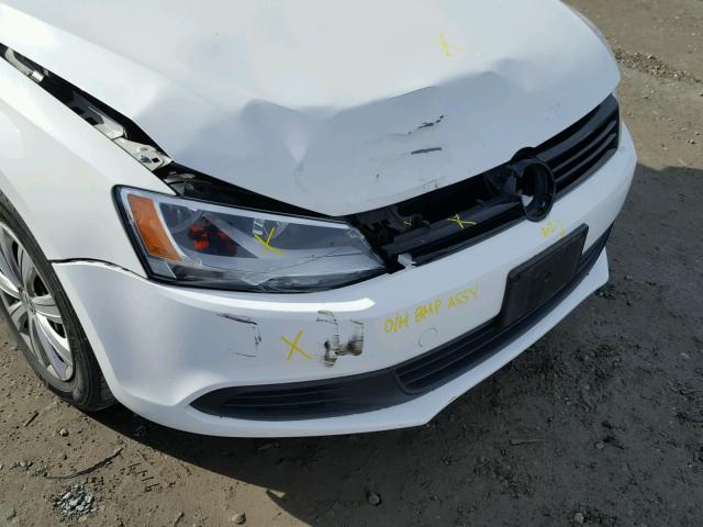 3VW2K7AJXCM469520 - 2012 VOLKSWAGEN JETTA BASE WHITE photo 9