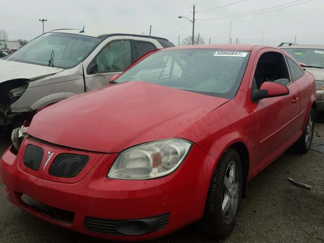 1G2AL15F377280582 - 2007 PONTIAC G5 RED photo 2