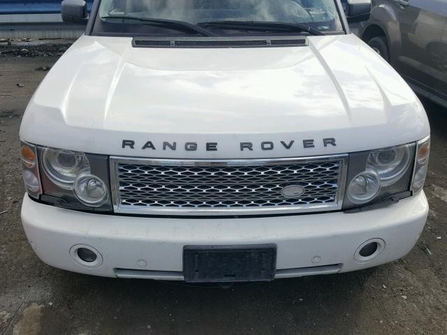 SALME11435A180613 - 2005 LAND ROVER RANGE ROVE WHITE photo 7