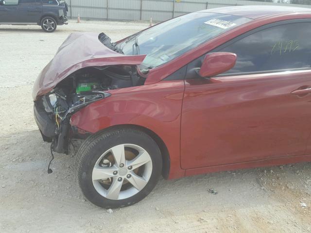 KMHDH4AE4DU593223 - 2013 HYUNDAI ELANTRA GL MAROON photo 9