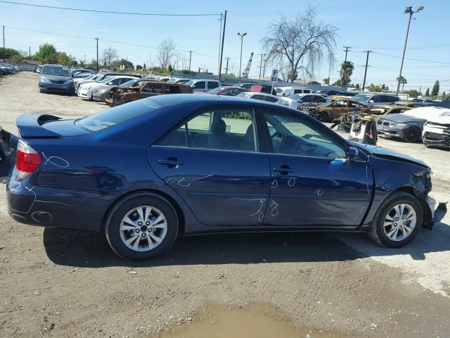 4T1BF32K35U097360 - 2005 TOYOTA CAMRY LE BLUE photo 9