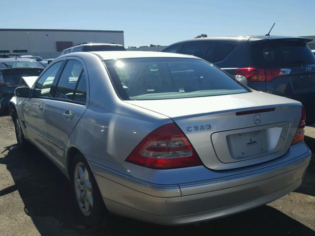 WDBRF64J94F505404 - 2004 MERCEDES-BENZ C 320 SILVER photo 3