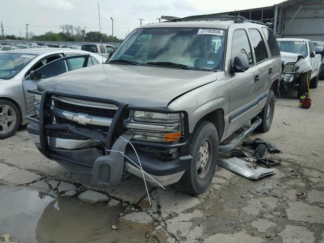 1GNEC13TX1R191942 - 2001 CHEVROLET TAHOE C150 SILVER photo 2