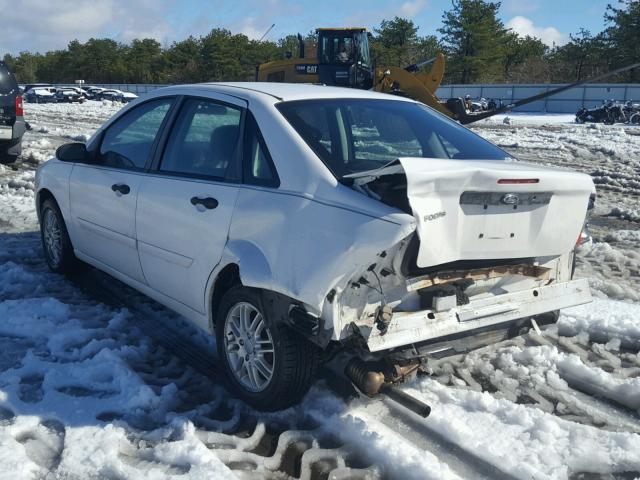 1FAFP34N97W340824 - 2007 FORD FOCUS ZX4 WHITE photo 3