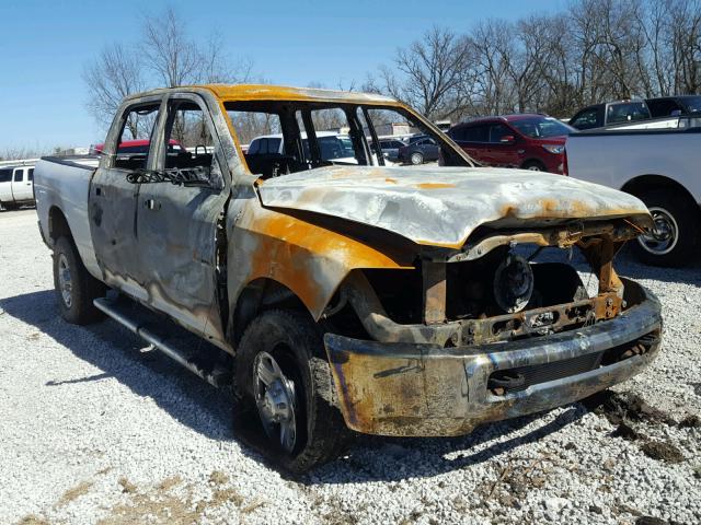 3C6UR5CL1JG142520 - 2018 RAM 2500 ST WHITE photo 1