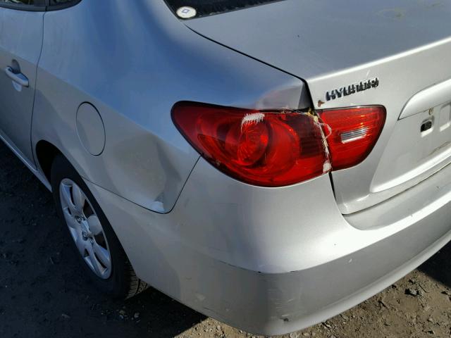 KMHDU46D38U437966 - 2008 HYUNDAI ELANTRA GL SILVER photo 9