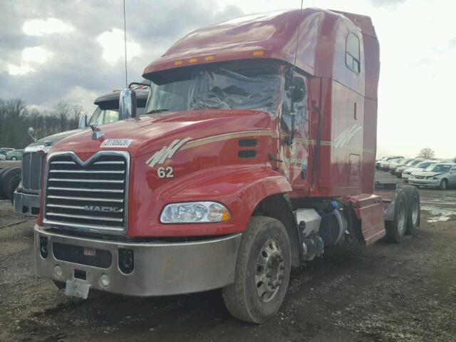 1M1AW21Y1GM075778 - 2016 MACK 600 CXU600 RED photo 2