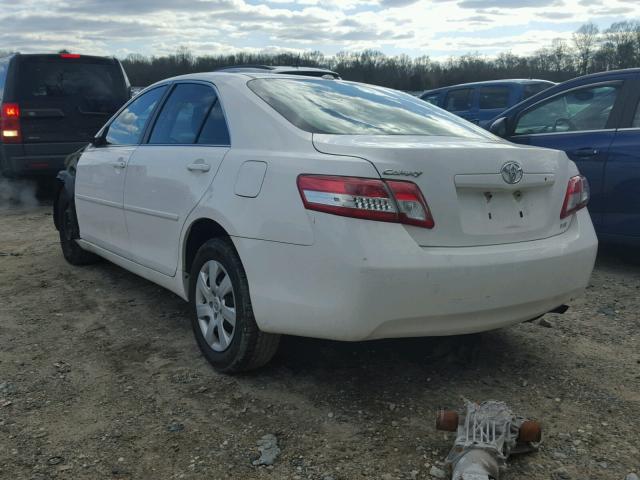 4T4BF3EK6BR200977 - 2011 TOYOTA CAMRY WHITE photo 3