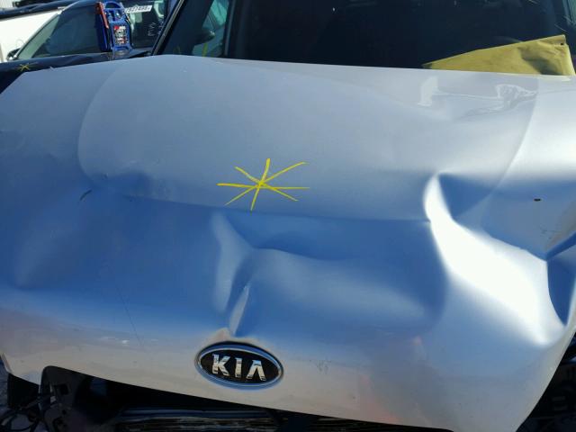 KNDJT2A55C7472725 - 2012 KIA SOUL SILVER photo 7