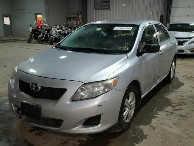 1NXBU4EEXAZ189173 - 2010 TOYOTA COROLLA BA SILVER photo 2