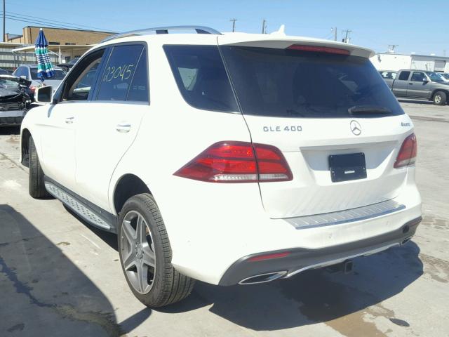 4JGDA5GB3GA776318 - 2016 MERCEDES-BENZ GLE 400 4M WHITE photo 3