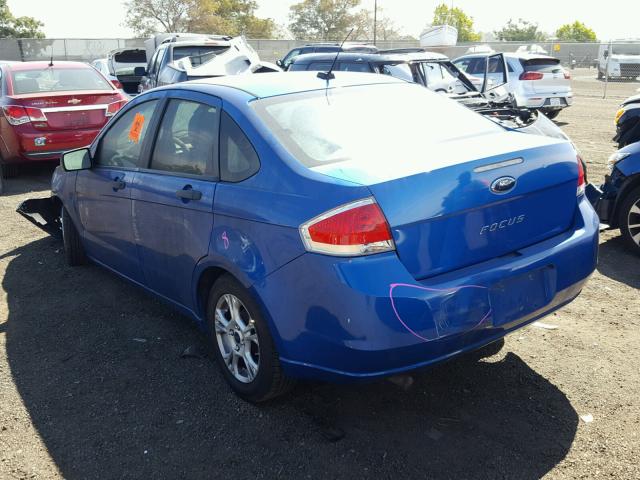 1FAHP3EN9AW296841 - 2010 FORD FOCUS S BLUE photo 3