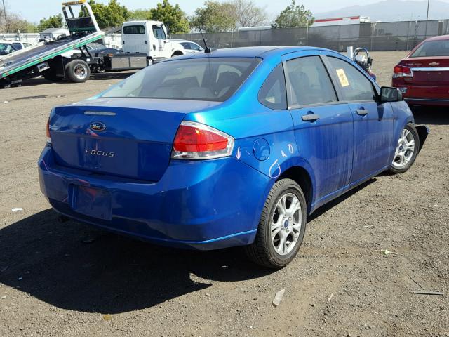 1FAHP3EN9AW296841 - 2010 FORD FOCUS S BLUE photo 4