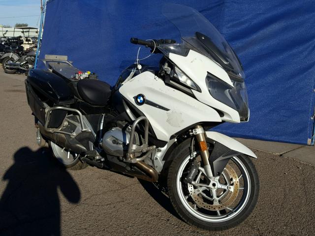 WB10A1308FZ192607 - 2015 BMW R1200 RT WHITE photo 1