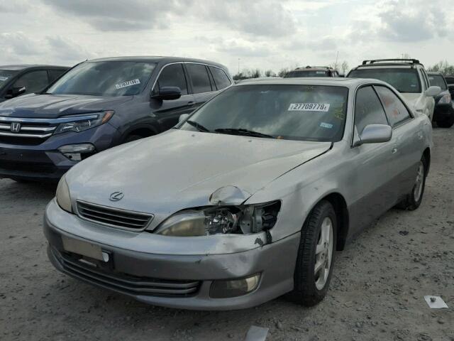 JT8BF28G515108590 - 2001 LEXUS ES 300 SILVER photo 2