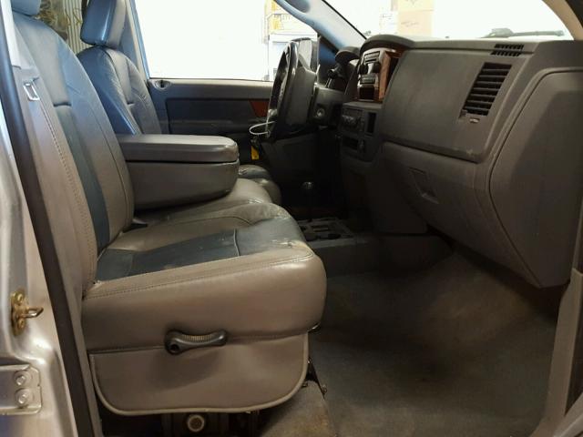1D7KS28C86J203174 - 2006 DODGE RAM 2500 S SILVER photo 5
